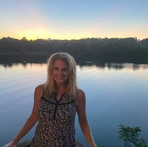 Meet your Posher, Candis